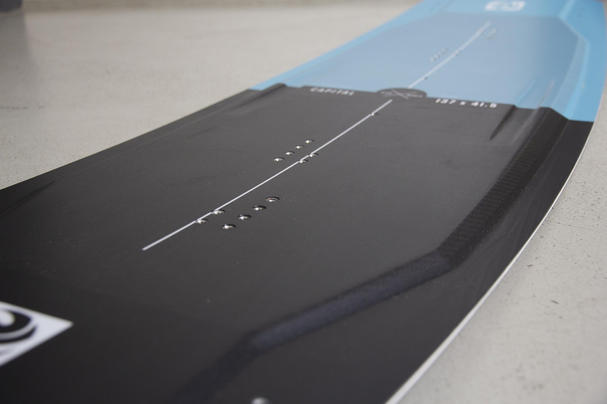 PLKB Capital V3 Carbon Kiteboard – Bild 4